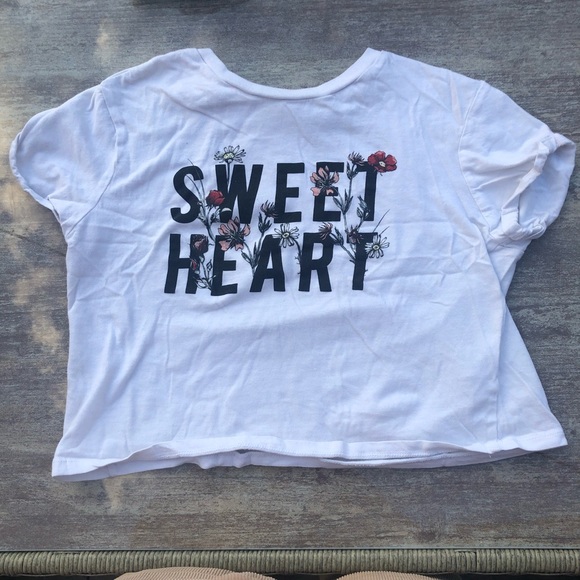 Sweetheart Crop Top - Picture 2 of 4